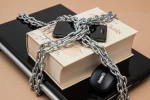 Laptop Aman dari Pencurian: Tips Praktis Lindungi Perangkat Kamu