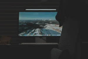 Panduan Pilih Monitor Buat Kerja Biar Gak Gampang Capek
